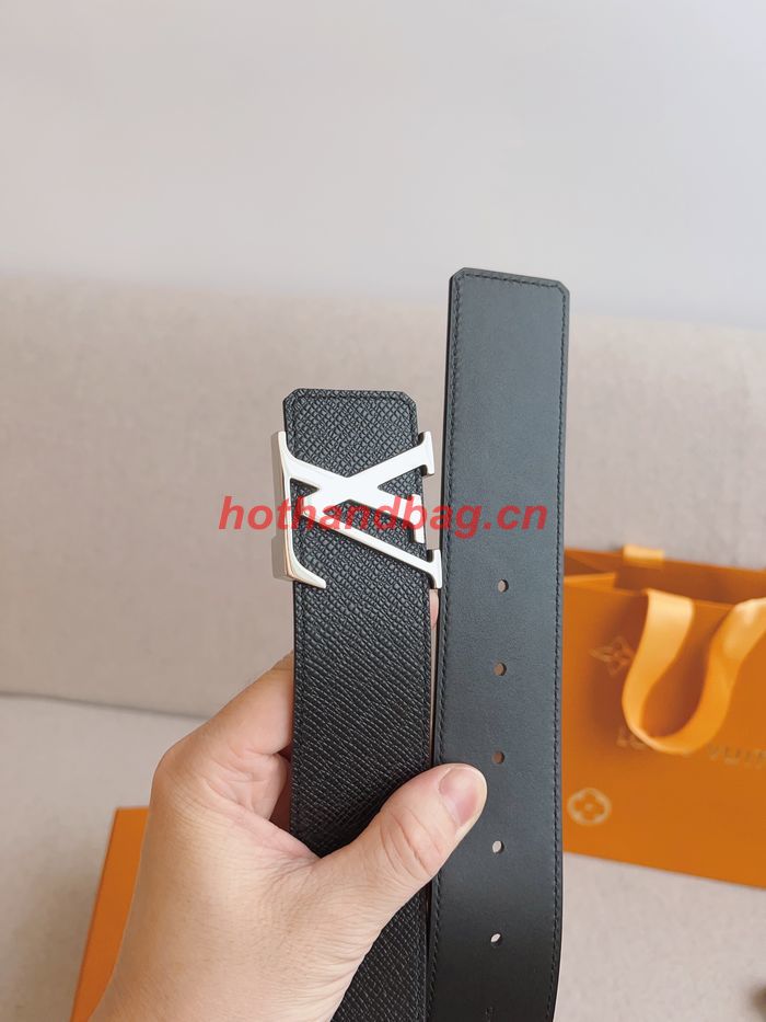 Louis Vuitton Belt 40MM LVB00108